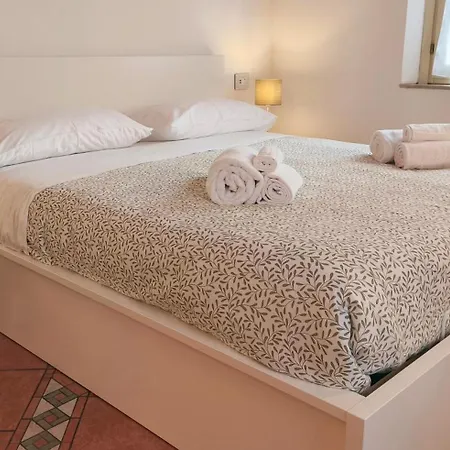 Monolocale Con Parcheggio Riservato Pressi Clinica Fogliani E Centro Storico * 摩德纳