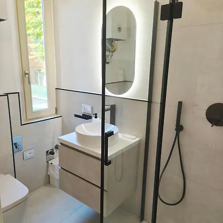 Monolocale Con Parcheggio Riservato Pressi Clinica Fogliani E Centro Storico Appartement