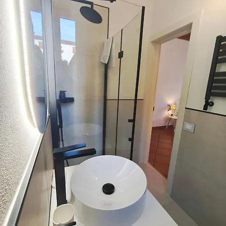 Monolocale Con Parcheggio Riservato Pressi Clinica Fogliani E Centro Storico Appartement *