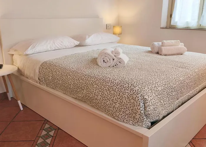 Monolocale Con Parcheggio Riservato Pressi Clinica Fogliani E Centro Storico * モデナ