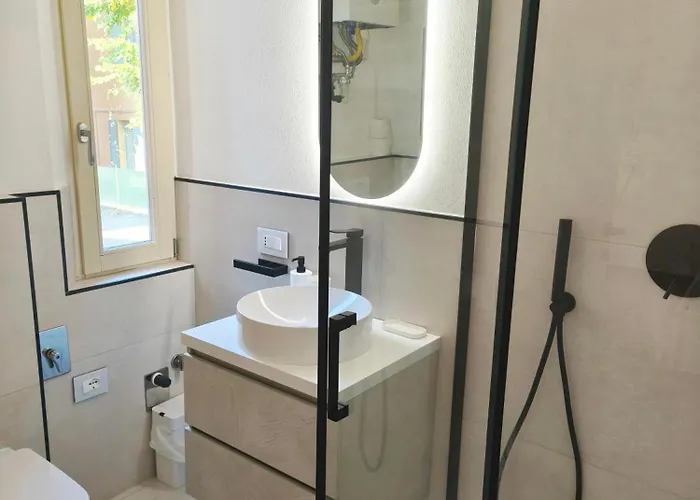 Monolocale Con Parcheggio Riservato Pressi Clinica Fogliani E Centro Storico Apartment