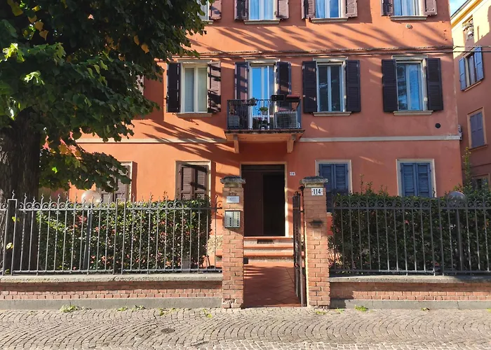 Apartment Monolocale Con Parcheggio Riservato Pressi Clinica Fogliani E Centro Storico